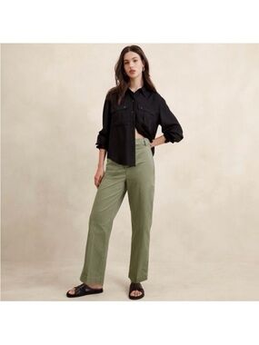 Banana Republic Olive Green high-rise Authentic chino